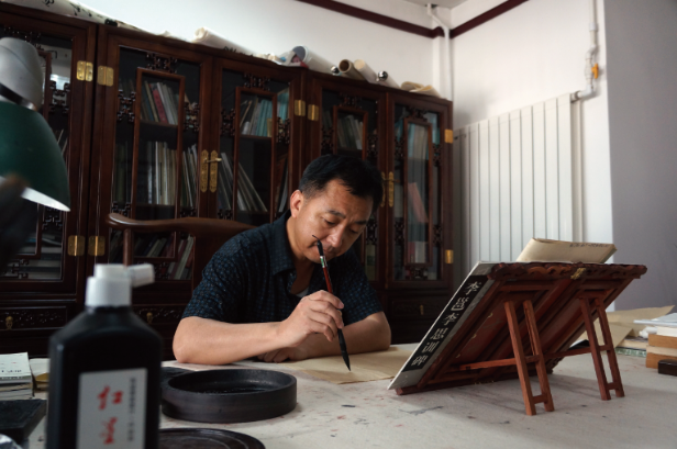 画家刘文海作品多少钱(刘文海 画家)-画家刘文海联系方式,画家刘文海,第2张 画家刘文海作品多少钱(刘文海 画家)-画家刘文海联系方式,画家刘文海作品多少钱(刘文海 画家)-画家刘文海联系方式,画家刘文海,第2张